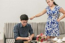 Mẹ chồng đánh ghen hộ con dâu nhưng cái kết khiến ai nấy sững sờ