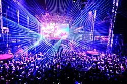 'Thiên đường ăn chơi' của châu Âu vắng vẻ đìu hiu do COVID-19