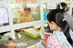 Xe không giấy tờ vẫn được sang tên đổi chủ