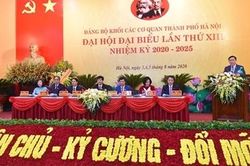 Bí thư Thành ủy Hà Nội: Cán bộ phải mẫu mực về đạo đức, lối sống
