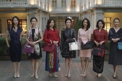 Cố Giai (30 Chưa Phải Là Hết) xài túi Chanel giá bao nhiêu mà chụp ảnh vẫn phải giấu?