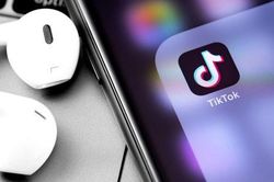 Nhìn vào TikTok, Apple có thể phải lo sợ cho chính mình