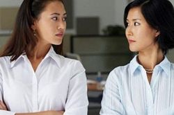 'Độc chiêu' của mẹ chồng 'trị' con dâu thích dạy đời