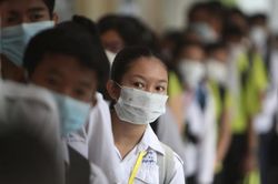 Covid-19 sẽ bị đánh bại nếu chúng ta biết cách 'phòng thủ' và 'chiến đấu'
