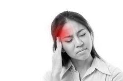 Đau nhói nửa đầu bên phải: Dấu hiệu tiềm ẩn nhiều bệnh lý nguy hiểm