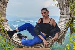 Võ Hoàng Yến chứng tỏ đẳng cấp 'chị đại' khi liên tục 'áp đảo' team Hòa Minzy tại 'Đại chiến săn ảnh'