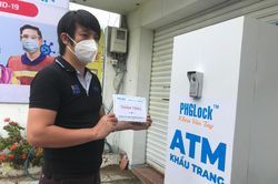 'Cha đẻ ATM gạo' tiếp tục chế tạo 'ATM khẩu trang' phát miễn phí cho người nghèo