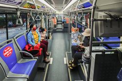 Nhân viên điều hành xe buýt mắc Covid-19 đã đi những đâu?