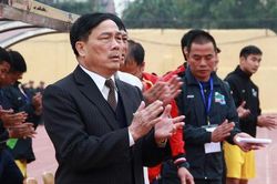 Bóng đá Việt Nam hôm nay: Bầu Đệ bị 'tuýt còi'. AFC chốt lịch thi đấu Việt Nam vs Malaysia