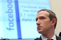 Facebook gỡ bài viết của Tổng thống Donald Trump