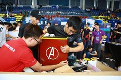 Tái khởi động Expert Challenge