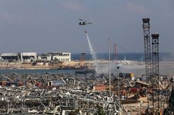 Tổng thống Mỹ nhận định vụ nổ kinh hoàng ở Beirut có thể do tấn công