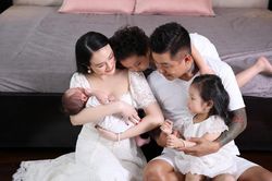 Hương Baby - Tuấn Hưng hoãn làm tiệc đầy năm cho con vì Covid-19