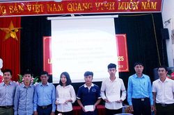 19,4 triệu đồng, 3.000kg gạo tiếp sức học sinh thi tốt nghiệp THPT