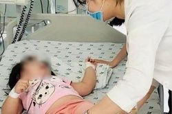Cháu 3 tuổi ăn nhầm thuốc trộn cơm do bà nội dùng bẫy chuột