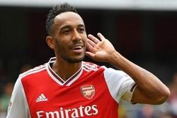 Aubameyang bị bỏ rơi ở top cầu thủ hay nhất Premier League