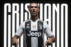 Ronaldo cực 'tình cảm' bên cạnh các con và một cái kết bất ngờ