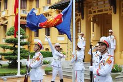 Hình ảnh lễ Thượng cờ kỷ niệm 53 năm Ngày thành lập ASEAN