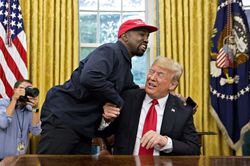 Bầu cử Mỹ: Kanye West thừa nhận đua tranh cử để 'hút phiếu' của ông Joe Biden