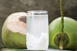 Nước dừa cực độc với những người này, phải 'nhịn miệng' dù thèm đến mấy