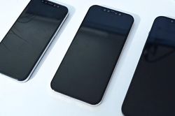 Thứ đáng giá nhất trên iPhone 12 lần đầu lộ diện 'bằng xương bằng thịt'