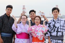 Bớt nỗi lo học phí với chính sách học bổng mùa dịch từ UEF
