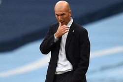 Chuyển nhượng Liga 8/8: Zidane hé lộ tương lai. Barcelona muốn chiêu mộ trung vệ Leicester