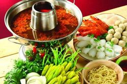 Cuối tuần làm món lẩu Thái hải sản đãi cả nhà