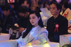 Người đàn ông say mê, đợi chờ Phạm Băng Băng hết 18 năm thanh xuân là ai?