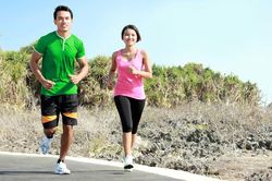 So sánh đạp xe, đi bộ và chạy bộ - Bộ môn nào giúp giảm cân tốt hơn?