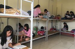 Đảm bảo đưa đón và sắp xếp nơi ăn ở cho thí sinh dự kỳ thi tốt nghiệp THPT