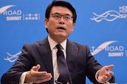 Hong Kong thề trả đũa các biện pháp trừng phạt 'dã man' của Mỹ