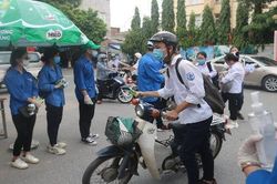 Gợi ý đáp án môn Toán thi Tốt nghiệp THPT 2020: Cùng chấm xem mình được mấy điểm!