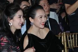 Đẳng cấp nhan sắc 'chị đại' của Chương Tử Di, xinh đẹp như Dương Mịch nhưng khi đứng cạnh cũng bị đè bẹp