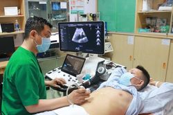 Cứu người đàn ông mắc bệnh hiếm, tiên lượng tử vong 80%