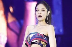 Góc khuất sau những fancam nổi tiếng