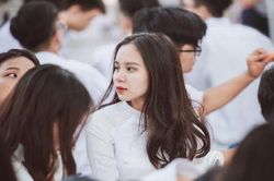 Dàn trai xinh, gái đẹp thi THPT Quốc gia nổi tiếng giờ ra sao?