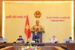 Phiên họp thứ 47 UBTVQH: Có nên chấm dứt dùng sổ hộ khẩu từ năm 2021?