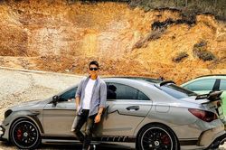 Bạn trai mới của Hương Giang là dân chơi xe có tiếng