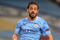 Barca muốn 'rút ruột' Man City bằng đề nghị khó cưỡng