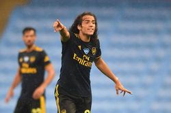 Arsenal ra giá bán Guendouzi, Barca và PSG 'té ngửa'