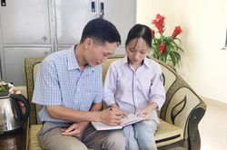 Khi phụ huynh cũng là 'sĩ tử'