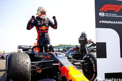 Verstappen đã đánh bại Mercedes như thế nào?