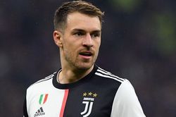 Chuyển nhượng Juventus: Pirlo thay Sarri, Ramsey sẽ phải ra đi đầu tiên