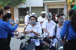 Kỳ thi nhiều cảm xúc