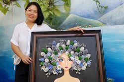 Tranh handmade độc đáo từ quả thông và dương liễu của nữ họa sĩ Đà Nẵng