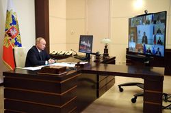 Nga đặt tên ý nghĩa cho vaccine COVID-19, con gái Tổng thống Putin đã được tiêm