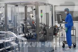 Nga trở thành nước đầu tiên trên thế giới đăng ký vaccine phòng COVID-19