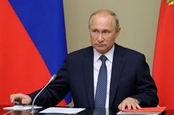 Tổng thống Putin tuyên bố Nga là nước đầu tiên trên thế giới có vaccine COVID-19