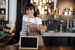 Chọn một công việc làm thêm vài tiếng mỗi ngày, bạn có biết mình được cả tiền lẫn tài?